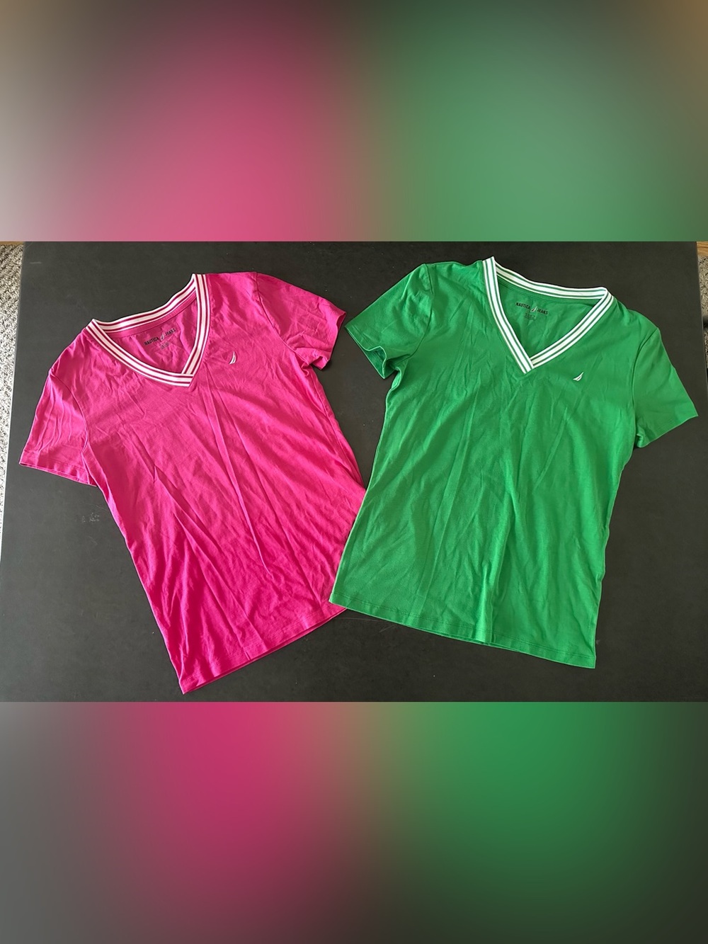 Nautica Women’s Short-Sleeve V-Neck Tee sin Hot Pink & Kelly Green XS